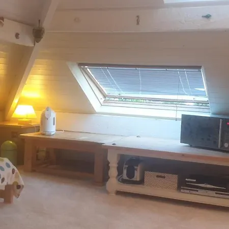 Le Studio Attic , Fridge Tv Microwave, Chester Exterior photo